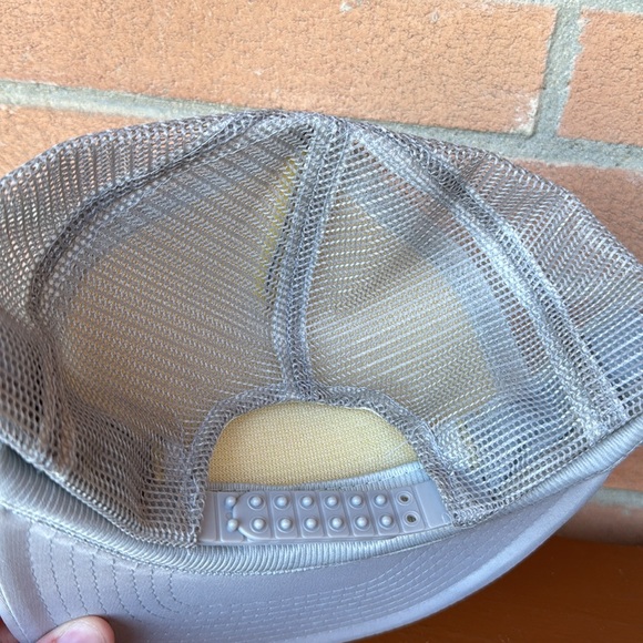 Vintage Spud Mackenzie Snapback / Trucker Style / 80s / 90s / Las Vegas - Picture 6 of 7